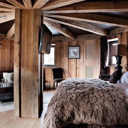 Les Fermes De Marie Otel 5*